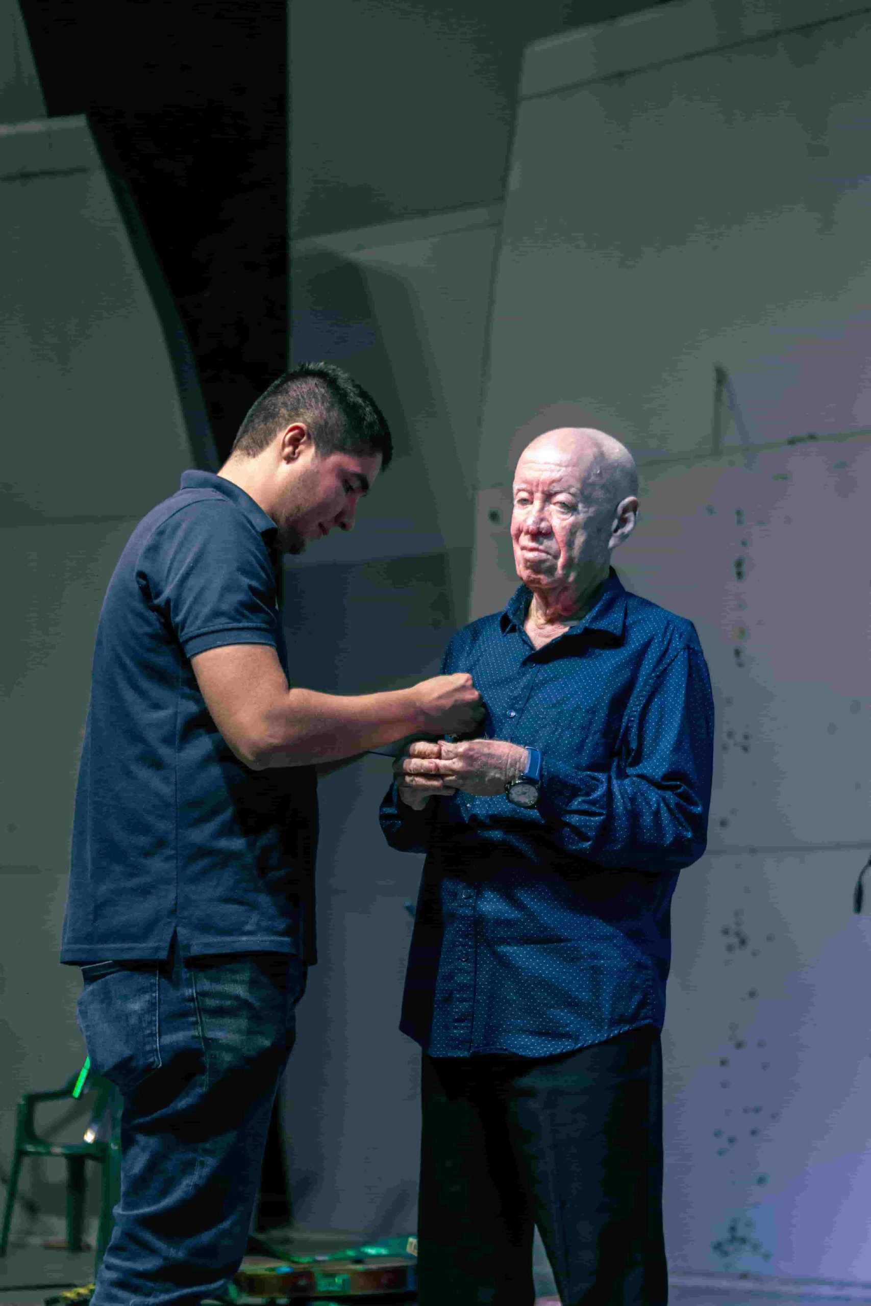 Entregaron medalla como hijo ilustre de Santo Tomás al maestro Juan Melendez